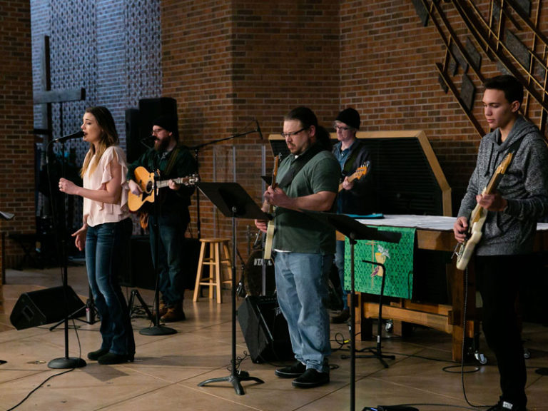 Torie Redpath Worship Services - Gethsemane Lutheran Church